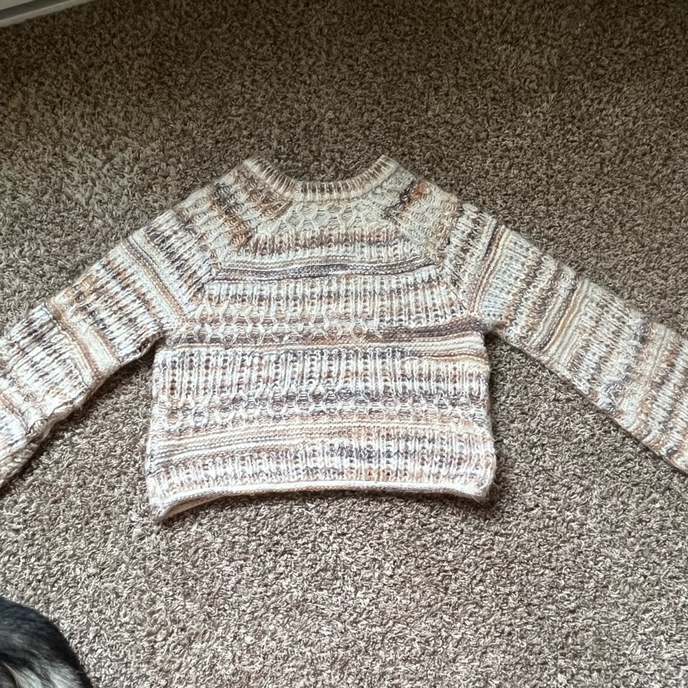 Universal Thread Cropped Knit Sweater - Picture 2 of 4